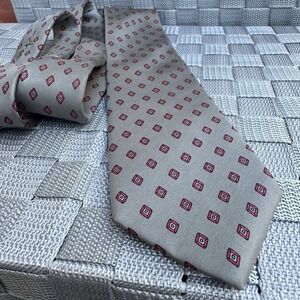 Vintage Yves Saint Laurent YSL Men Gray Red Diamond Print Silk Necktie USA tie